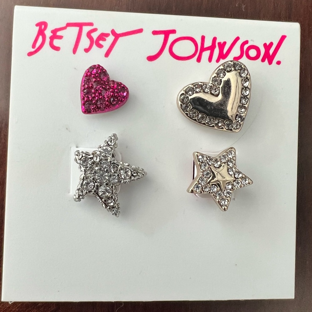 Betsy Johnson. Earrings. NWT. Heart/Star